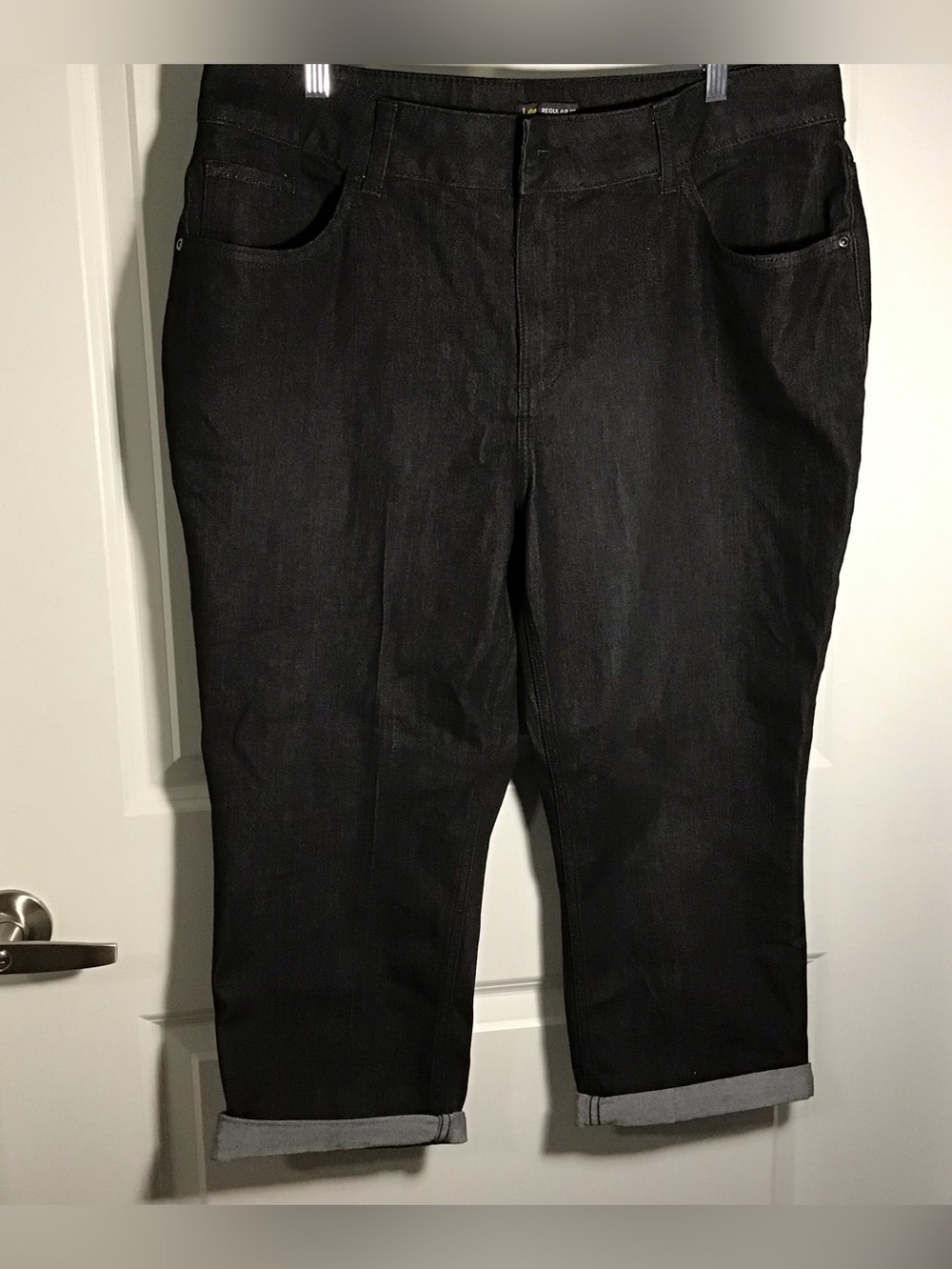 Lee Women's Black Capris Rolled Cuff 18W